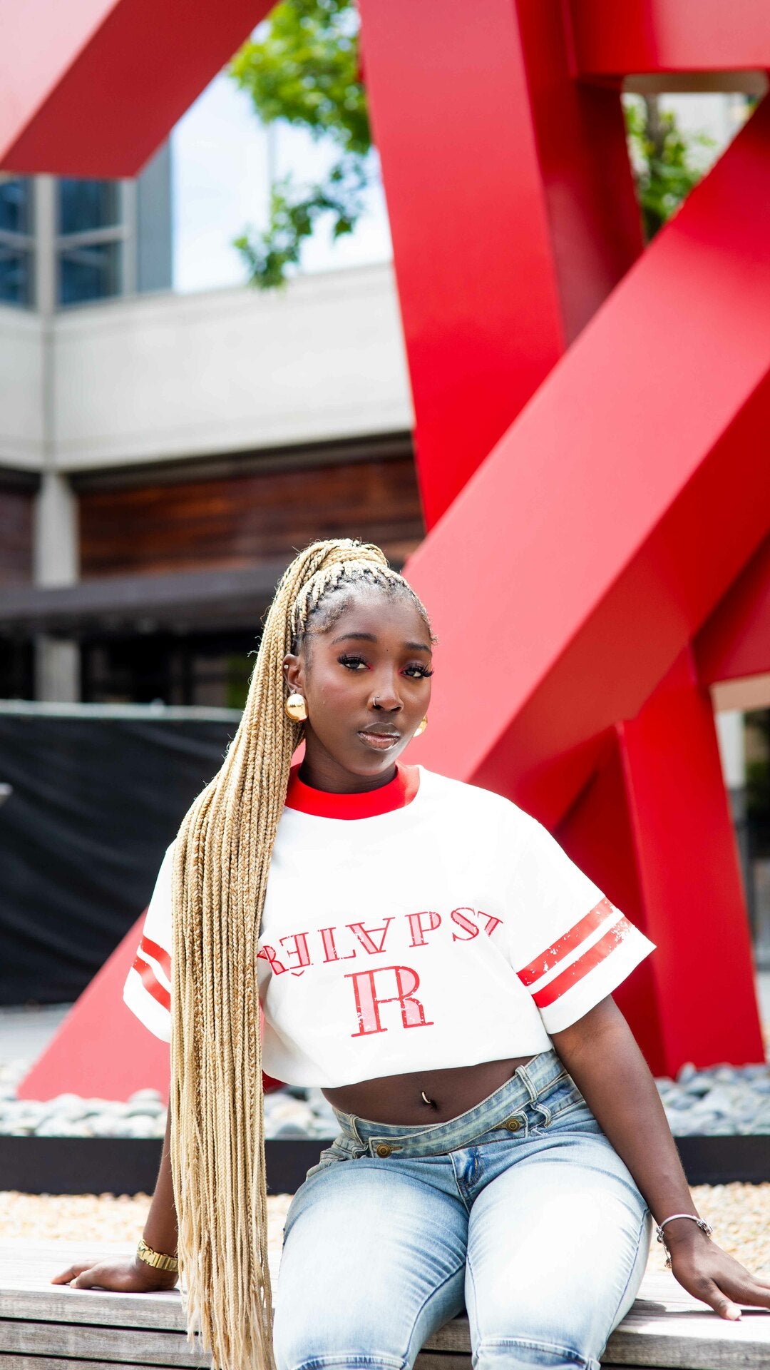 UPSIDE DOWN MOTTLED LOGO TEE