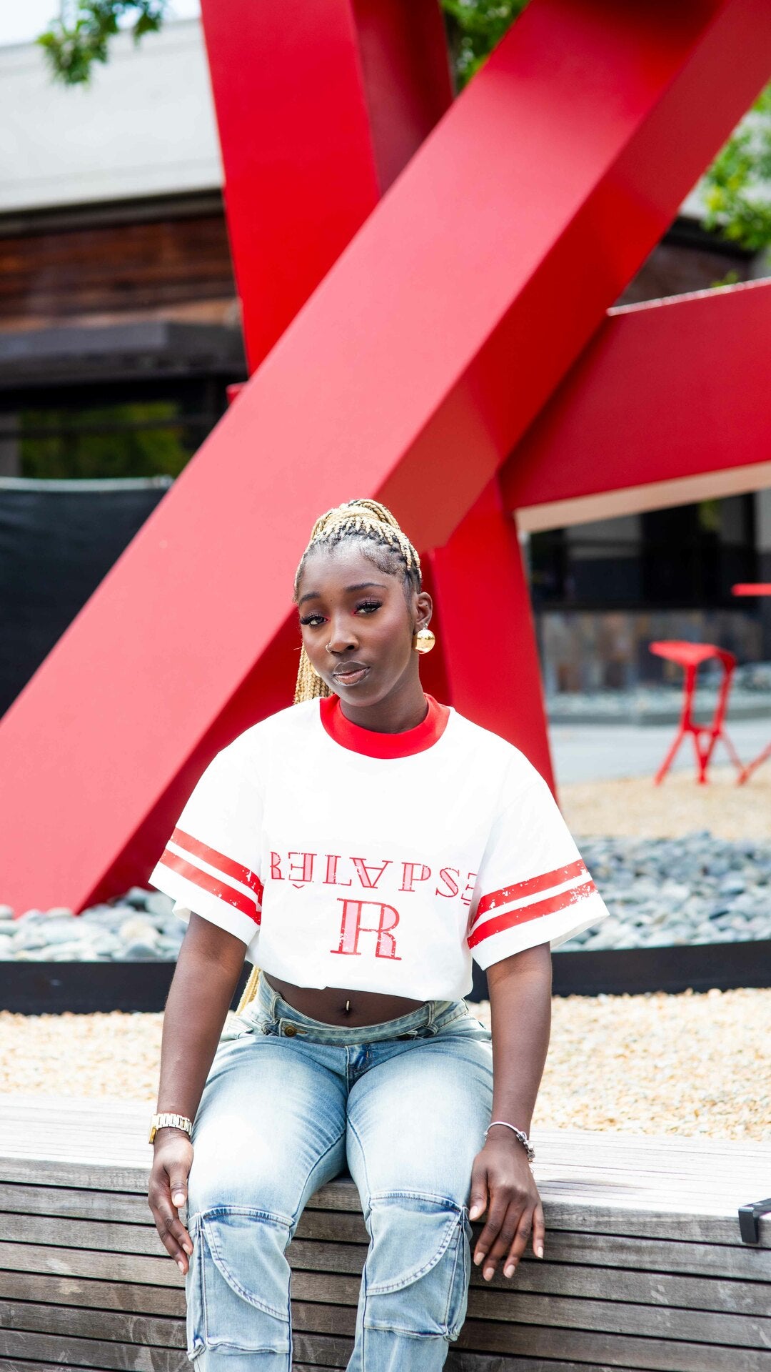 UPSIDE DOWN MOTTLED LOGO TEE